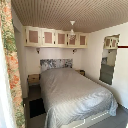 Presqu'il De St Mandrier Sur Location Saisonnieres Casa de Férias